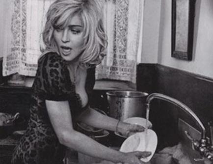 Madonna: Έλα να πλένουμε κανένα πιατάκι!