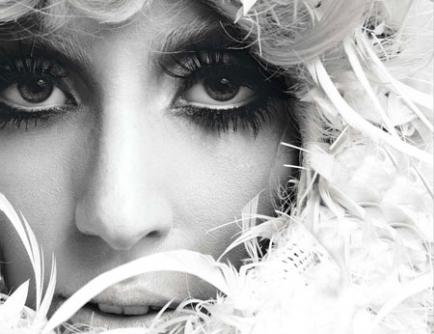 To 2010 για την Lady GaGa ξεκινάει με επιτυχία!