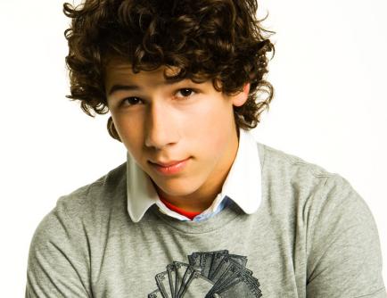 Ο Nick Jonas συνεχίζει solo!