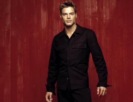 O Ricky Martin και πάλι στη δισκογραφία!