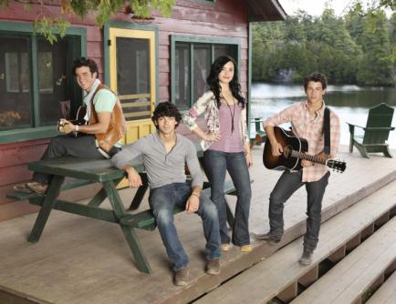 Jonas Brothers και Demi Lovato στο “Camp Rock 2: Η τελευταία συναυλία”