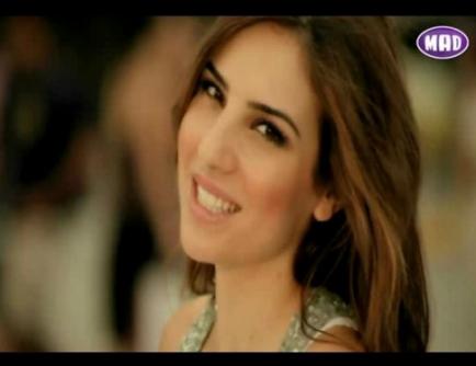 VIDEO: Βαλάντω Τρύφωνος – Στη Δίπλα Θέση