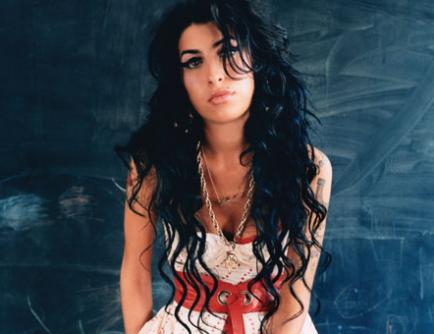 Σε έξι μήνες το πολύ το νέο album της Amy Winehouse