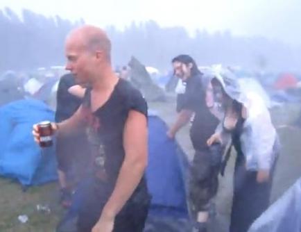 Καταιγίδα αναστατώνει το Sonisphere Festival στη Φιλανδία