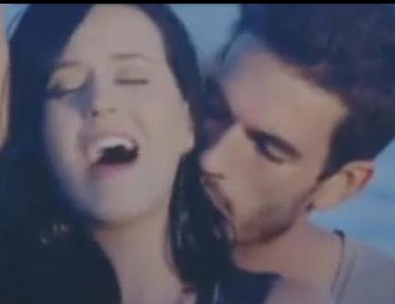 VIDEO: Katy Perry – Teenage Dream