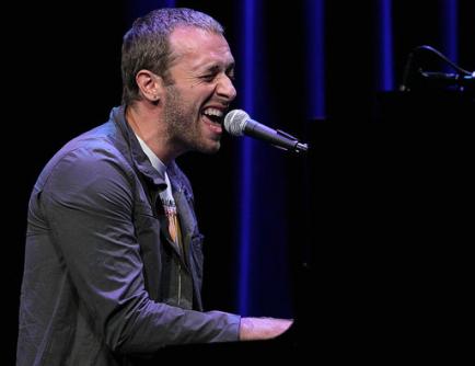 Οι Coldplay παρουσιάζουν το νέο τους τραγούδι στο event της Apple