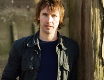 LISTEN: James Blunt – Stay The Night