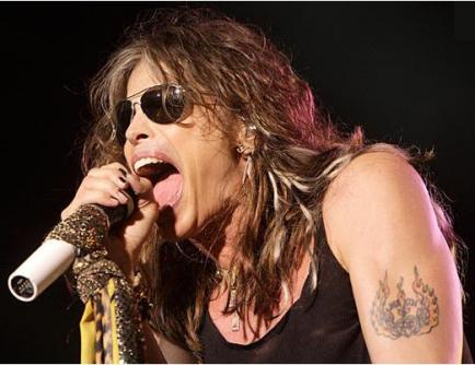 O Steve Tyler βγάζει solo single