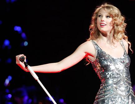 LISTEN: Taylor Swift – Speak Now