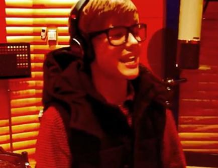 O Justin Bieber… ραπάρει!