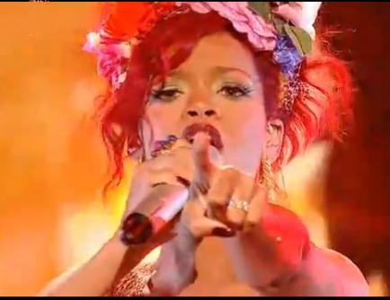 Rihanna: δύο ημέρες, δύο χώρες, δύο live