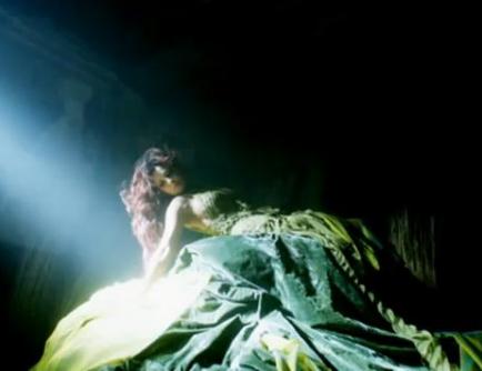 VIDEO: Cheryl Cole – The Flood