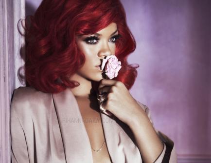 Eντυπωσιακές πωλήσεις για την Rihanna