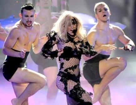 H Lady Gaga ψάχνει… τρανσέξουαλ για το νέο της video