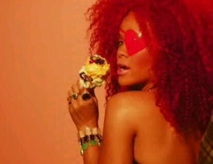 H Rihanna στα γυρίσματα του S&M