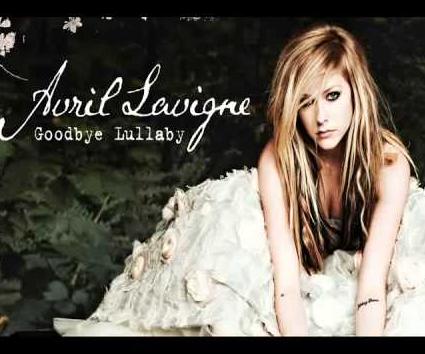 Νέο single σύντομα από την Avril με τίτλο “Smile”
