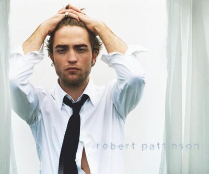 Happy Birthday Robert Pattinson!