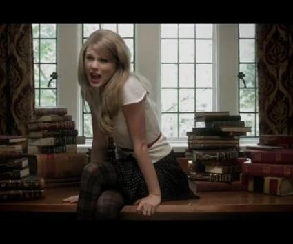 VIDEO: Taylor Swift – The Story Of Us