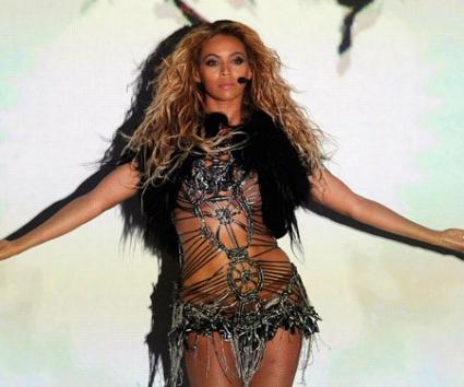 Scandalicious: Η Beyonce αντέγραψε ιταλίδα pop star;