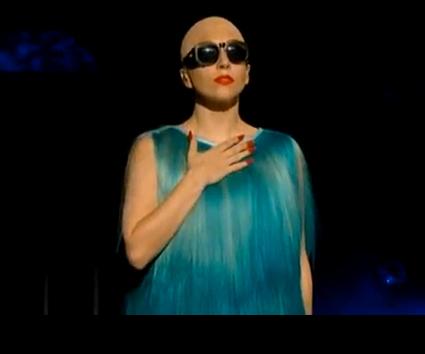 Η Lady Gaga χωρίς μαλλιά!