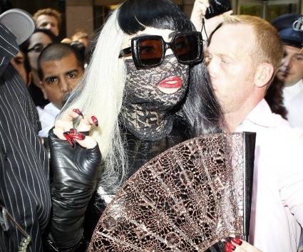 Lady Gaga: τα πιο πρόσφατα… συνολάκια