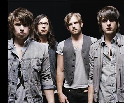 STOP στην περιοδεία των Kings Of Leon
