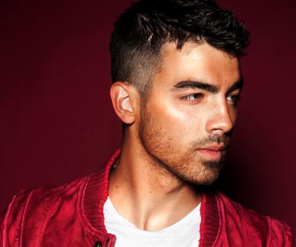 Joe Jonas : σε περιοδεία με την Britney Spears