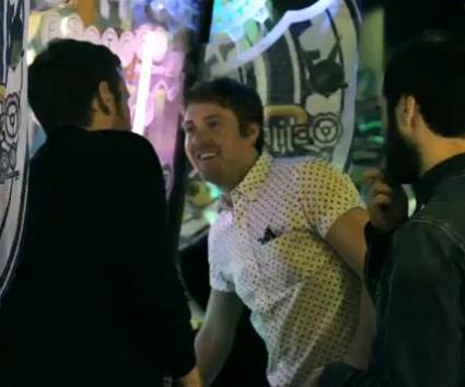 VIDEO: Kaiser Chiefs – Man On Mars