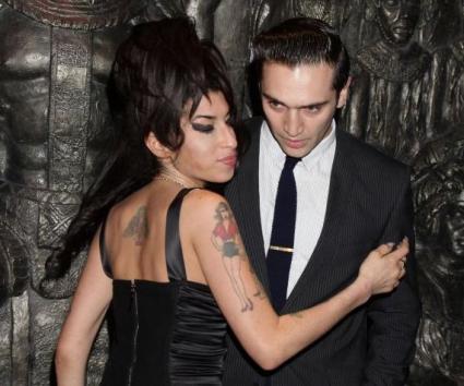 Amy Winehouse: σχεδίαζε να παντρευτεί