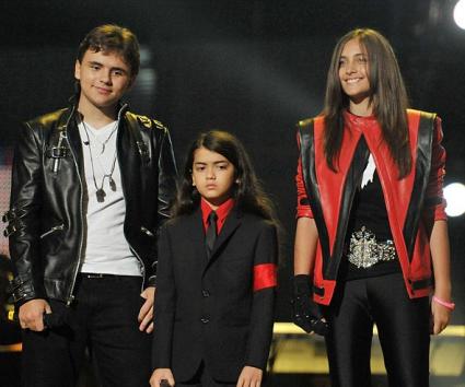 Φωτογραφίες και videos από το ‘Michael Forever’ tribute concert
