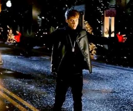 Justin Bieber: στα γυρίσματα του Mistletoe!