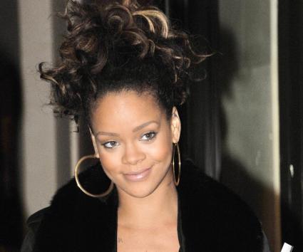 Στο νοσοκομείο η Rihanna