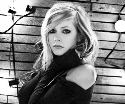 VIDEO: Το νέο video clip της Avril Lavigne