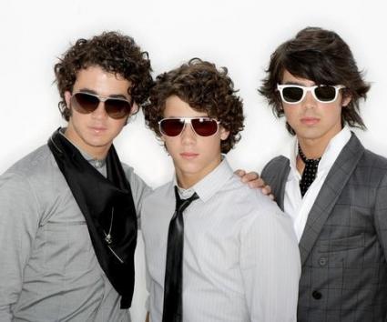 Οι Jonas Brothers ετοιμάζουν καινούργιο album