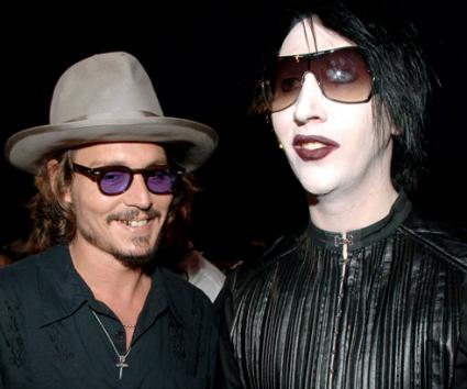 Ο Johnny Depp σε ρόλο τραγουδιστή