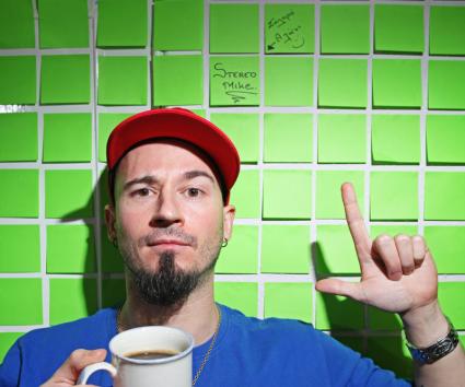 WATCH: Stereo Mike – Όπου Με Πάει Η Μουσική