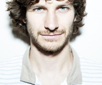 WATCH: Gotye – 40 Hour Famine: TV commercial