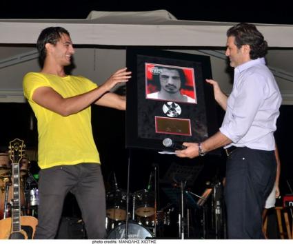 ΑΠΟΝΟΜΗ ΧΡΥΣΟΥ ALBUM ΔΗΜΟΥ ΑΝΑΣΤΑΣΙΑΔΗ “ΑΝΤΙΘΕΤΗ ΤΡΟΧΙΑ”
