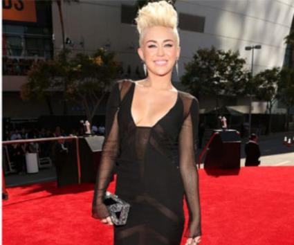 Miley Cyrus: Βάζει προτεραιότητες
