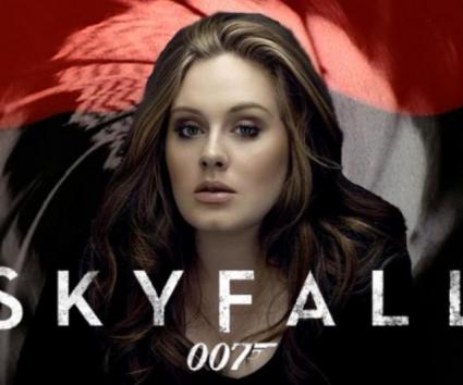 Ετοιμάζεται να “γράψει” ιστορία η Adele