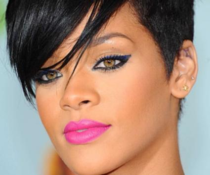 Η Rihanna θα κερδίσει 5 εκατομμύρια λίρες απλά πατώντας ένα κουμπί!