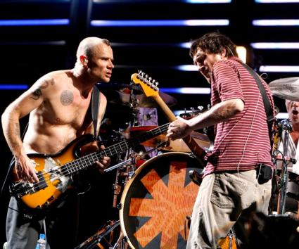 Συναυλία στην αυλή του Flea έδωσαν οι Red Hot Chili Peppers!