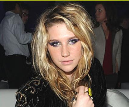 Η Ke$ha μας περιγράφει την “Crazy Beatiful Life” της
