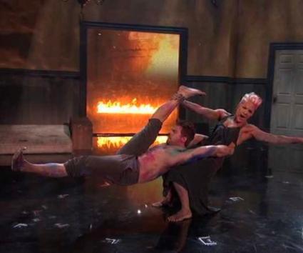 Εντυπωσιακή η εμφάνιση της P!nk στα 2012 American Music Awards
