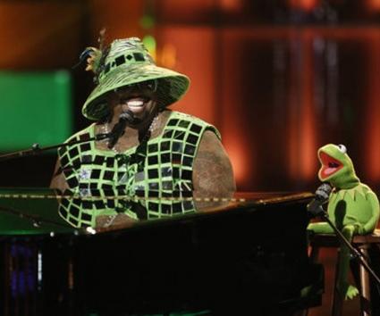 Απολαυστικό ντουέτο του Cee Lo Green με τον Kermit!