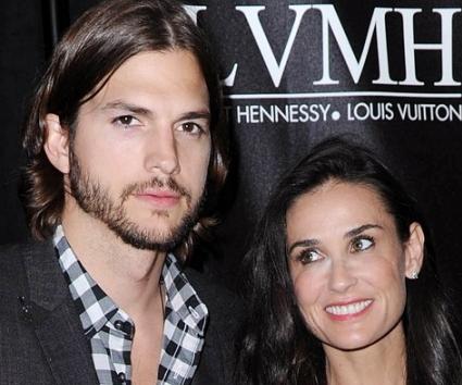 Διαζύγιο για Ashton Kutcher και Demi Moore!