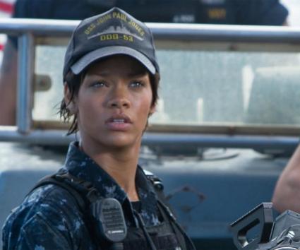 Σκέτο…ναυάγιο το “Battleship” της Rihanna