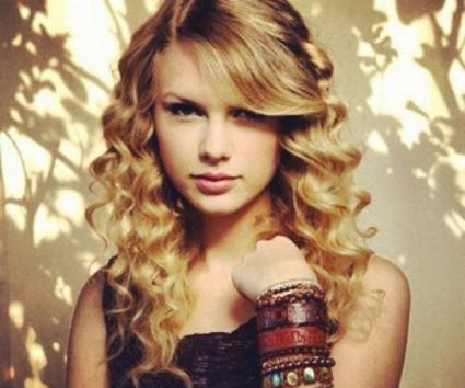 Ποιός έκανε μήνυση στην Taylor Swift;