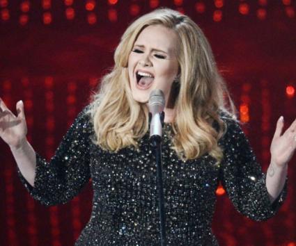 Δείτε την εμφάνιση της Adele στα βραβεία Όσκαρ