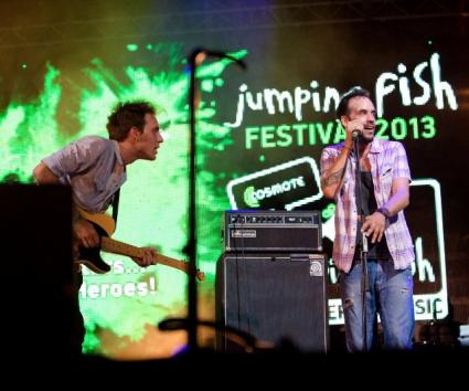 Θερμή υποδοχή στο φεστιβάλ του Jumping Fish από την Cosmote!